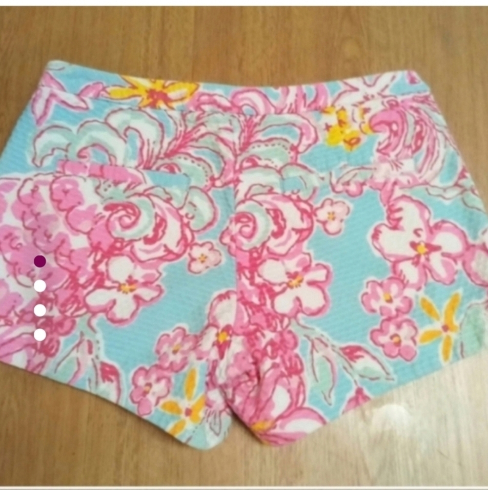 Lilly Pulitzer 00 shorts floral preppy Coastal Girlie
